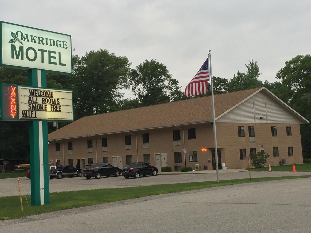 Oakridge Motel Newaygo Εξωτερικό φωτογραφία